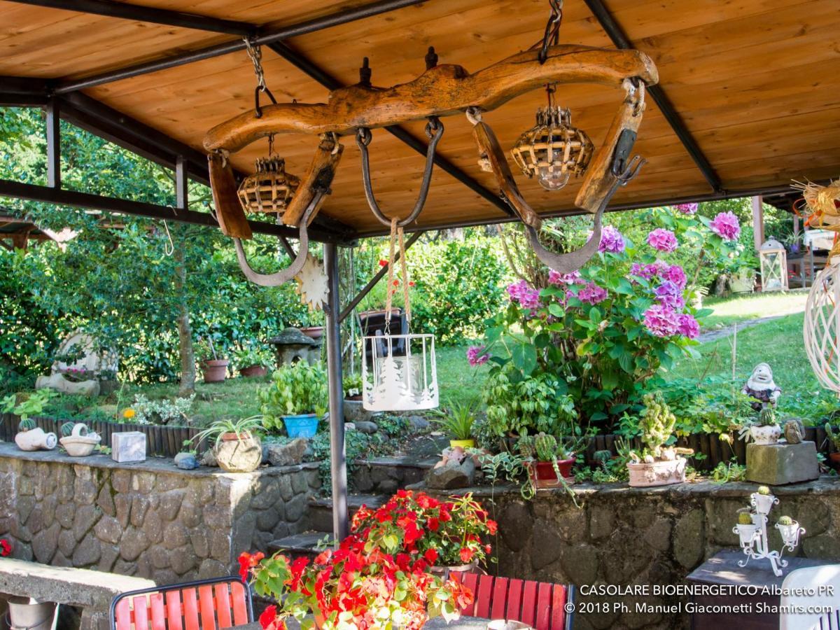 Il Casolare Bioenergetico Bed and Breakfast Albareto  Exteriör bild