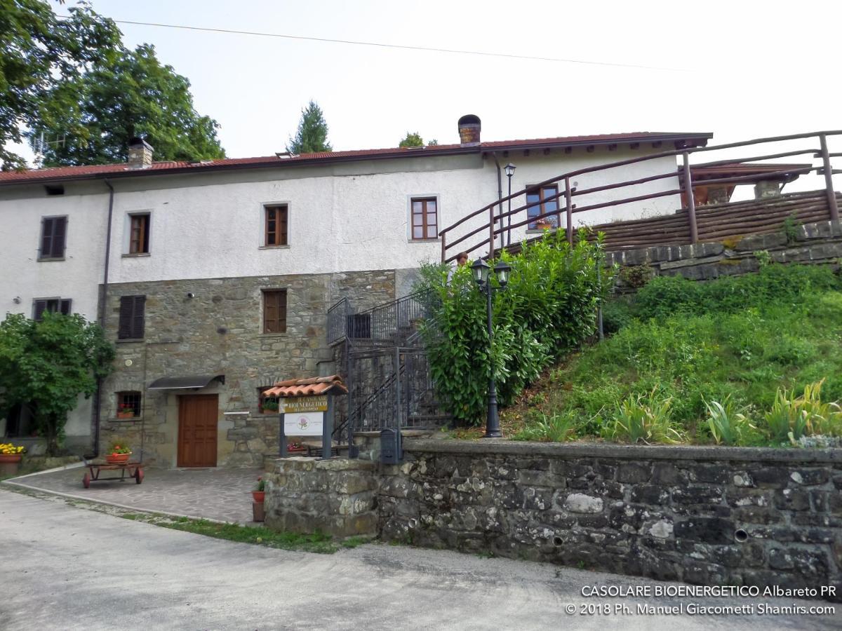 Il Casolare Bioenergetico Bed and Breakfast Albareto  Exteriör bild