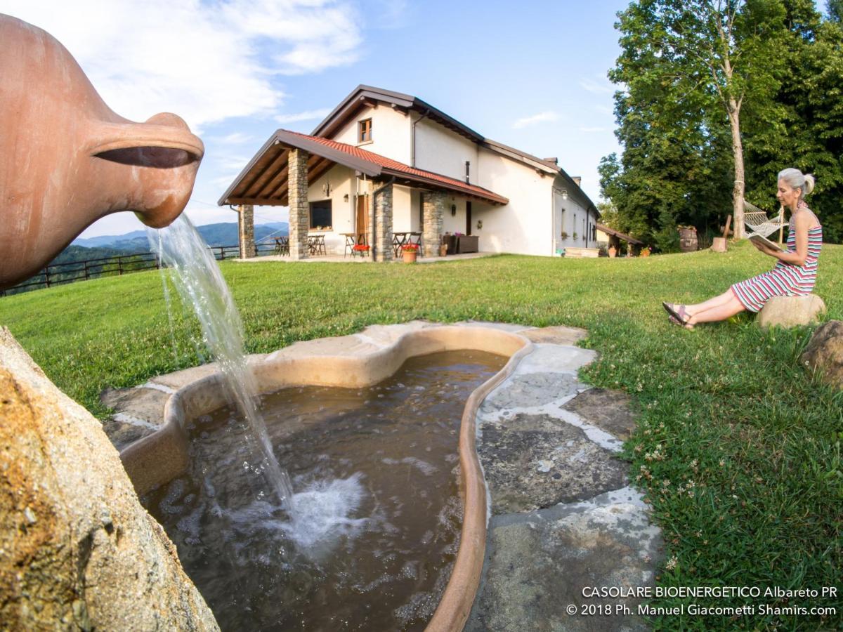 Il Casolare Bioenergetico Bed and Breakfast Albareto  Exteriör bild