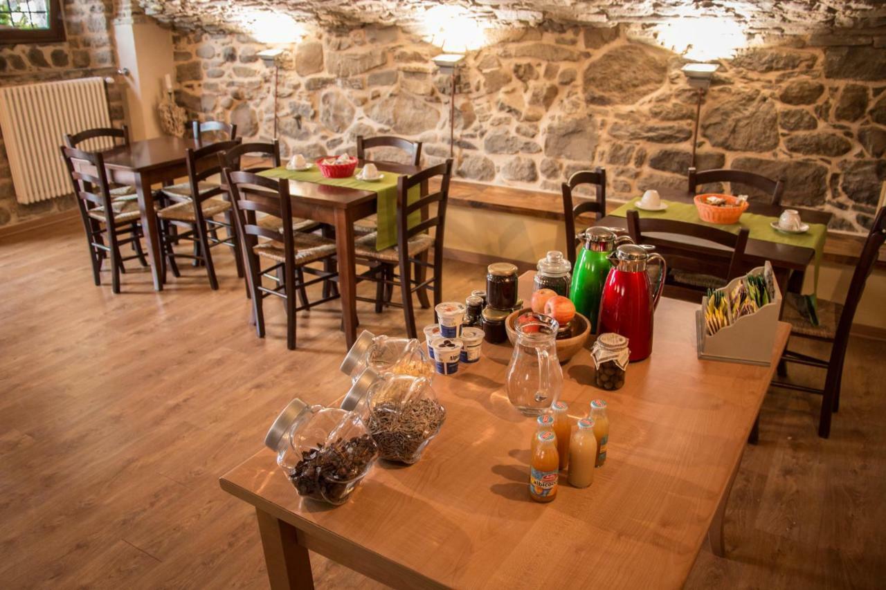 Il Casolare Bioenergetico Bed and Breakfast Albareto  Exteriör bild