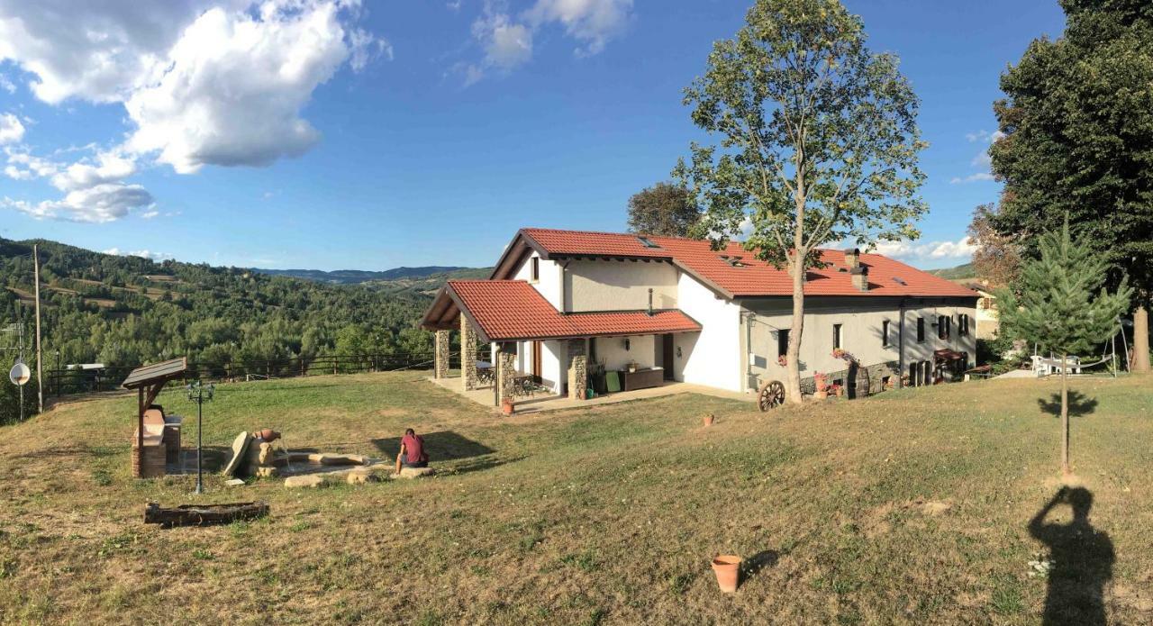 Il Casolare Bioenergetico Bed and Breakfast Albareto  Exteriör bild