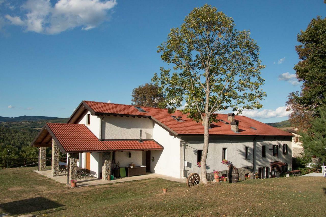 Il Casolare Bioenergetico Bed and Breakfast Albareto  Exteriör bild